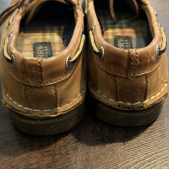 Sperry's - Picture 2 of 5